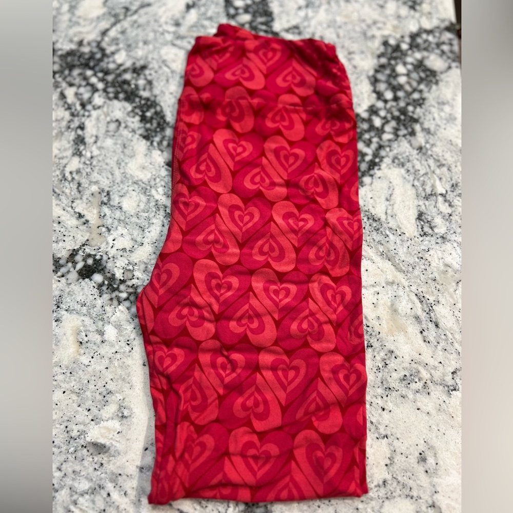 LuLaRoe Valentines Legg Size OS